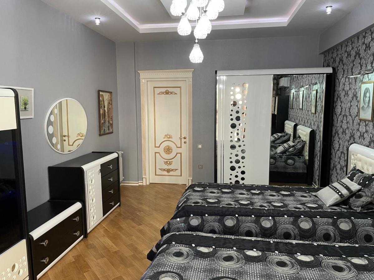 Park Azure Louvre Apartment Bakü Dış mekan fotoğraf