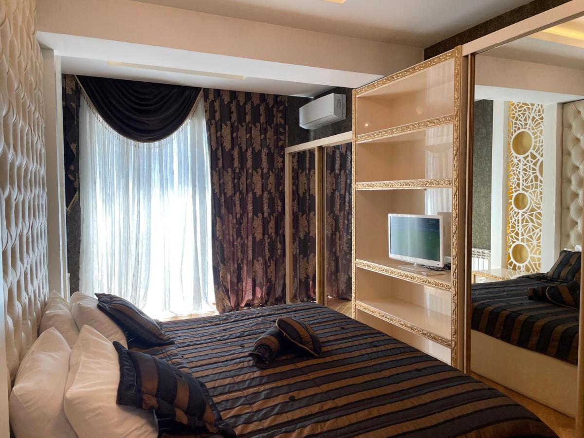 Park Azure Louvre Apartment Bakü Dış mekan fotoğraf