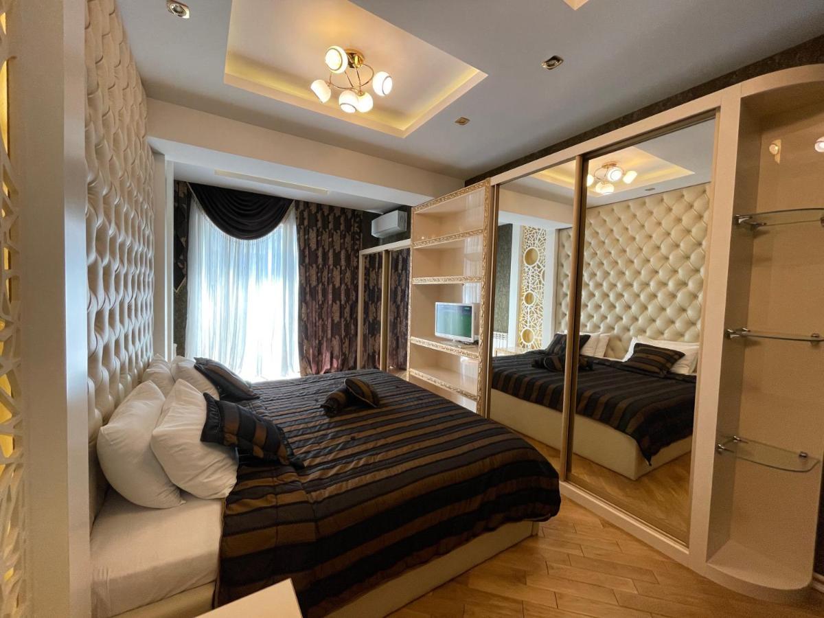 Park Azure Louvre Apartment Bakü Dış mekan fotoğraf