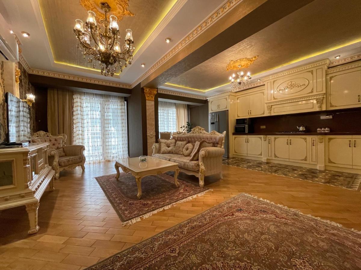 Park Azure Louvre Apartment Bakü Dış mekan fotoğraf