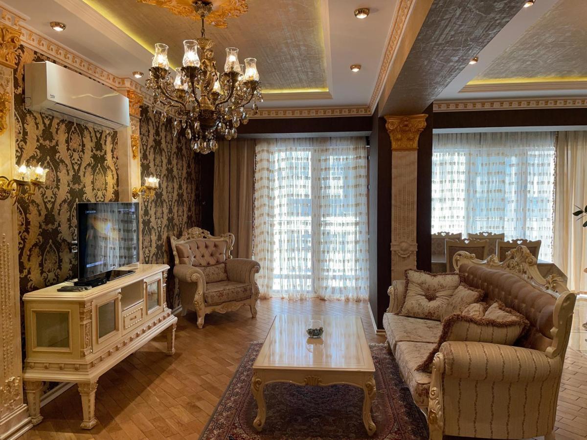 Park Azure Louvre Apartment Bakü Dış mekan fotoğraf