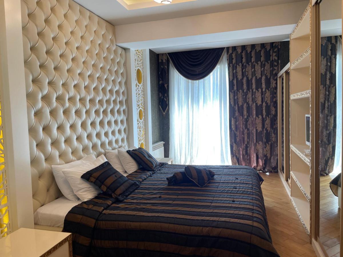 Park Azure Louvre Apartment Bakü Dış mekan fotoğraf