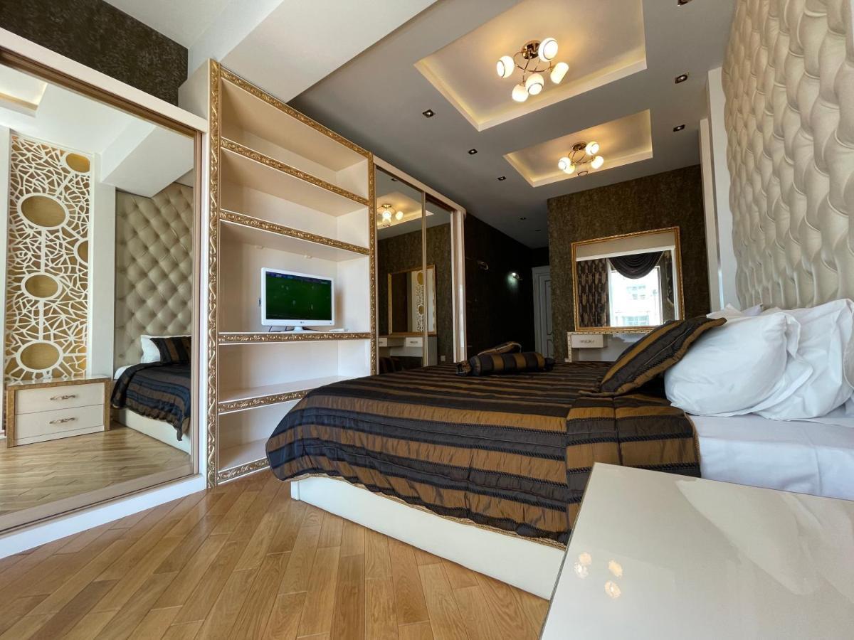 Park Azure Louvre Apartment Bakü Dış mekan fotoğraf