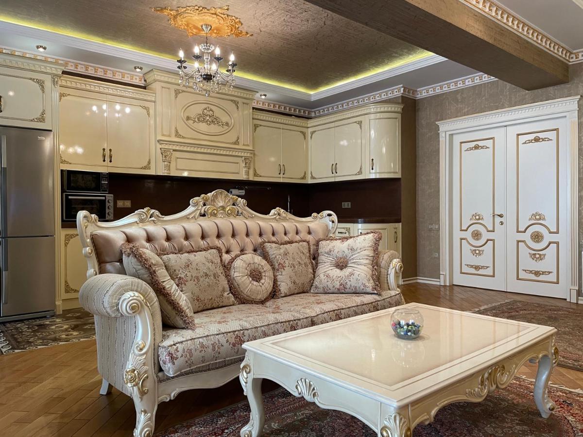 Park Azure Louvre Apartment Bakü Dış mekan fotoğraf